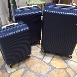カバンのフジタfiorito天童店より、旅のウキウキ気分を盛り上げる、こだわりの詰まったスーツケースのご紹介！