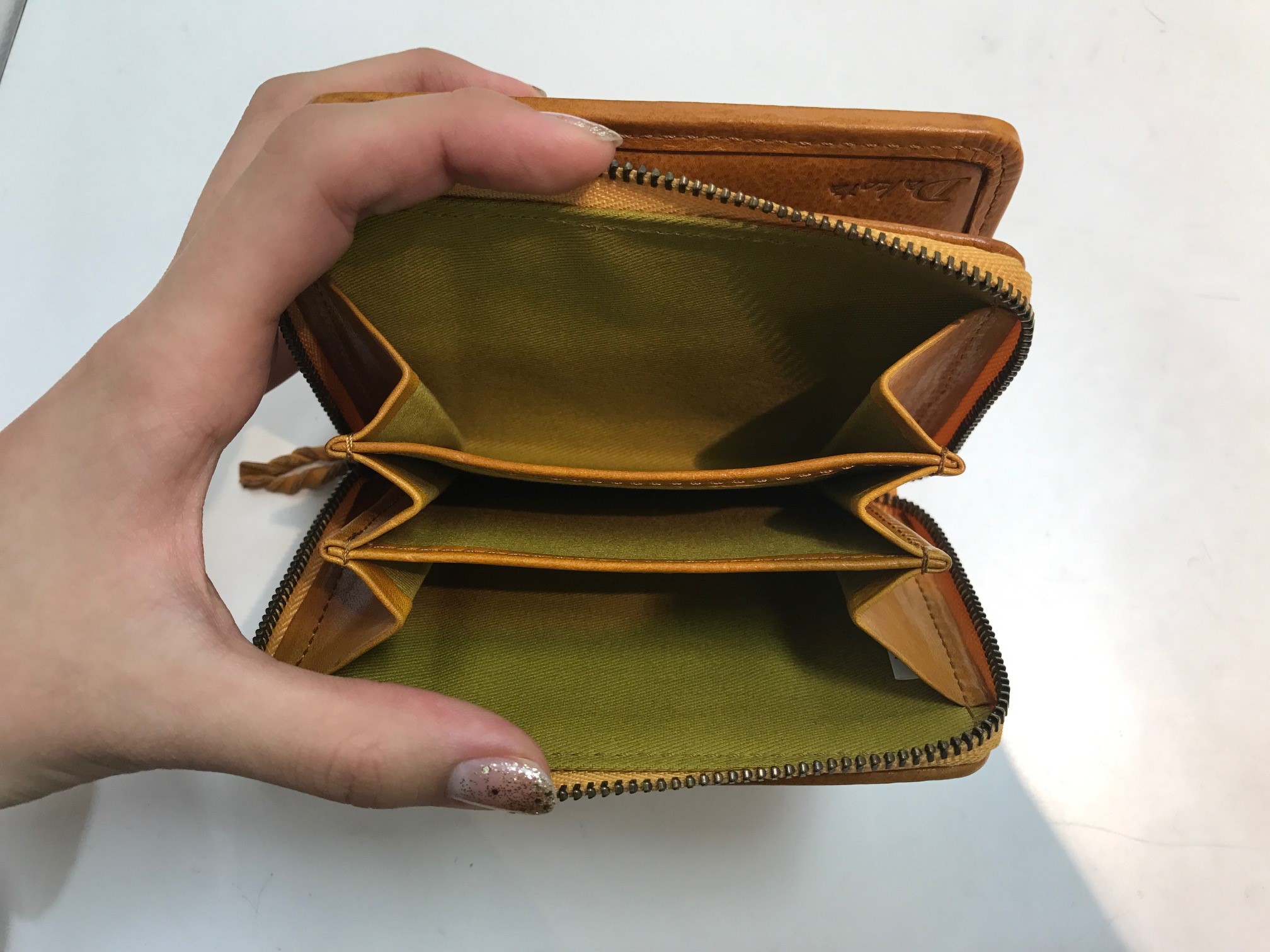 Dakota(ダコタ)/ピックシリーズ/二つ折り財布 | カバンのフジタ