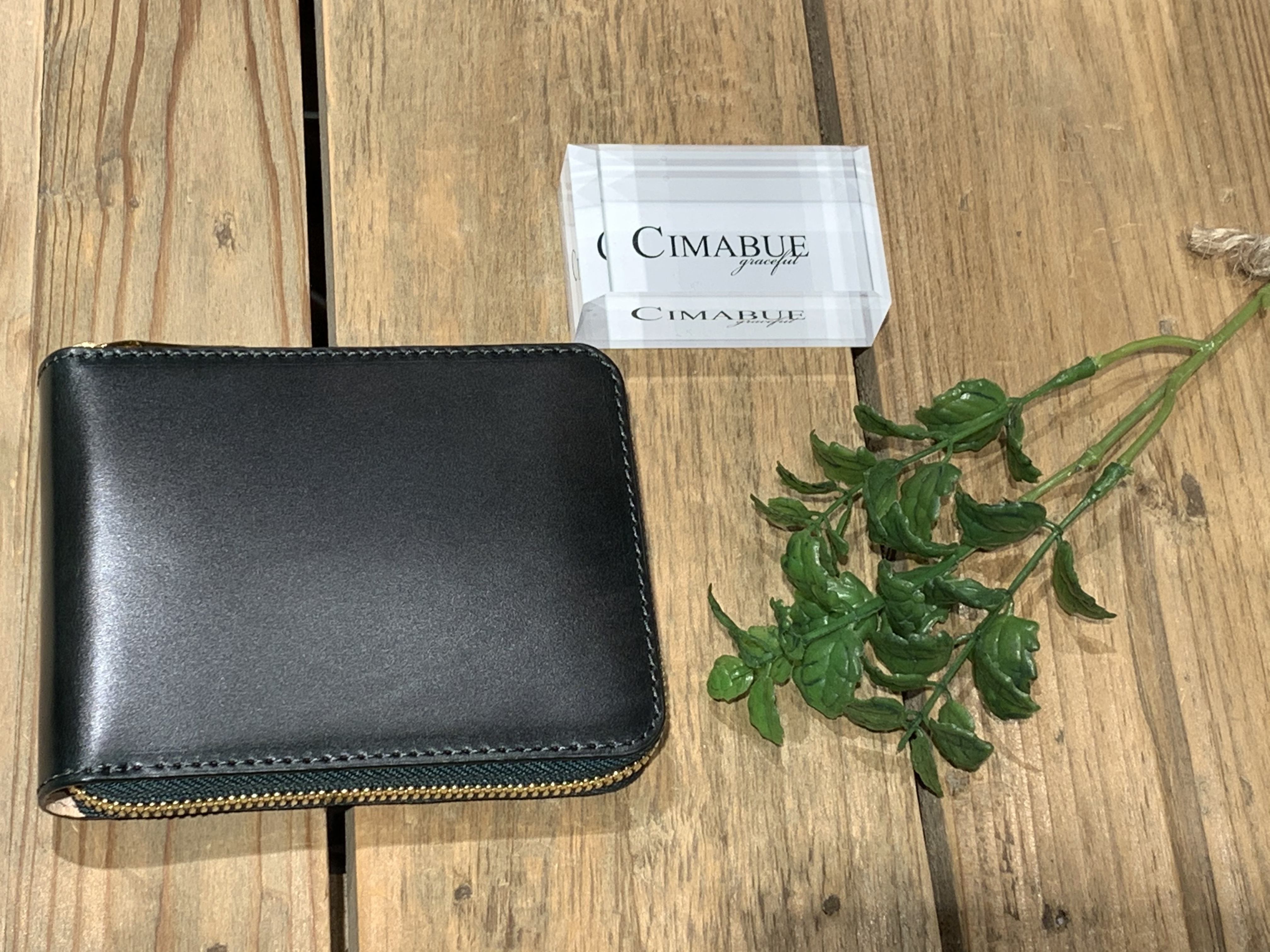 チマブエ / アニリンコードバン / 二つ折り財布 | カバンのフジタ
